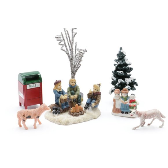 Christmas Village Figurines Vintage Figurine Collection Holiday Winter Scene - Picture 1 of 10